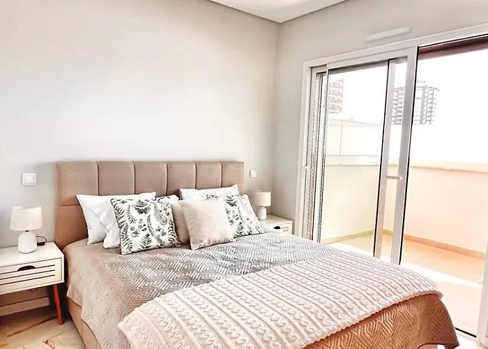 Litoralblue Private Garage&terrace Pool View Flat * Прайя-да-Роча